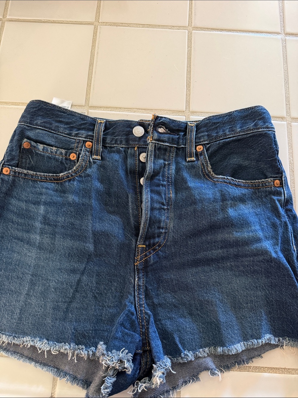 Wemons Levi Ribcage Shorts size 28